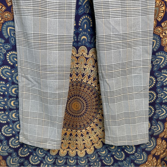 H&M grey plaid jogger pants - Picture 5 of 14